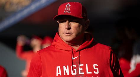 Angels manager Phil Nevin suspended 1 game for outburst at umpire